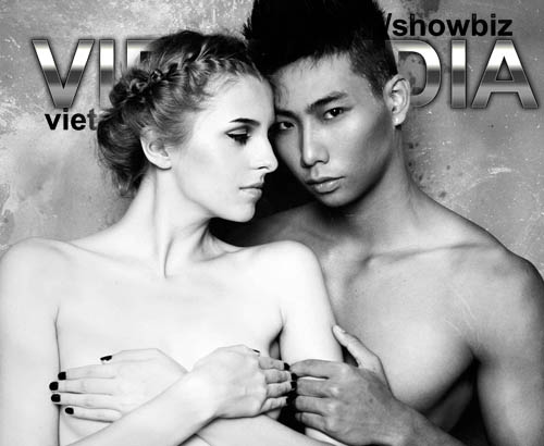 Gosia nude táo bạo bên Hữu Long